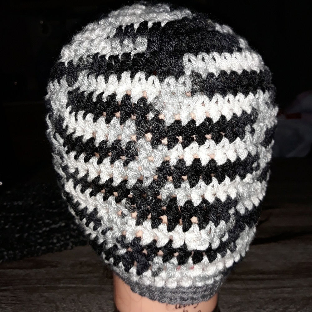 Crochet unisex beanie